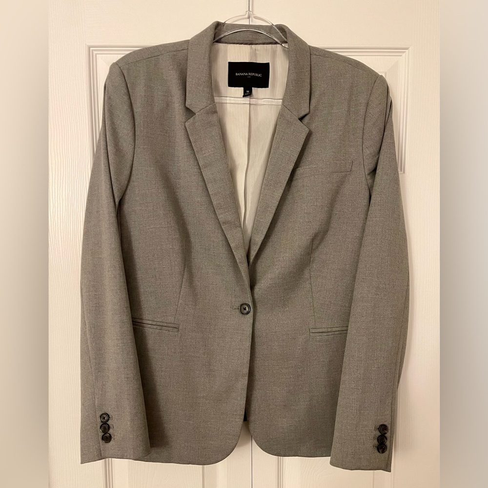 Banana Republic Women’s Gray Blazer